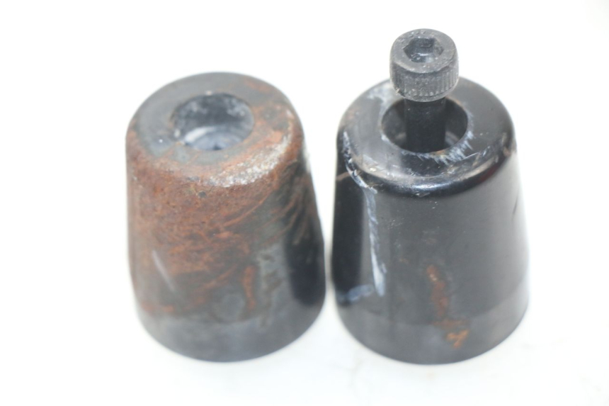 photo de TAMPA DO GUIDÃO YAMAHA FZ8 800 (2010 - 2016) - Outro ângulo de visão