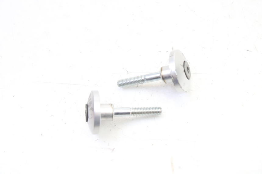 photo de TAMPA DO GUIDÃO SUZUKI GS GSE 500 (2001 - 2003) - Zoom do estado de desgaste