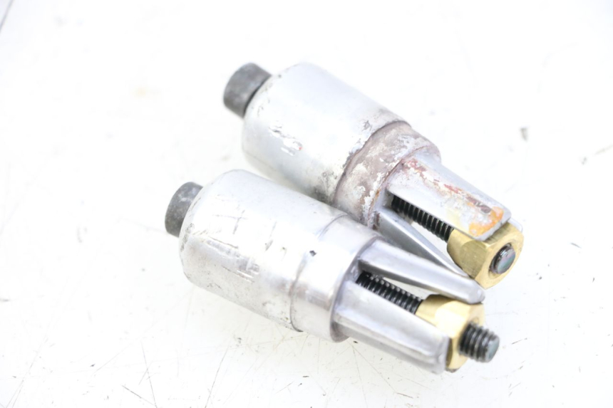 photo de TAMPA DO GUIDÃO PEUGEOT TKR TREKKER FURIOUS 50 (2005 - 2014) - Detalhe da peça