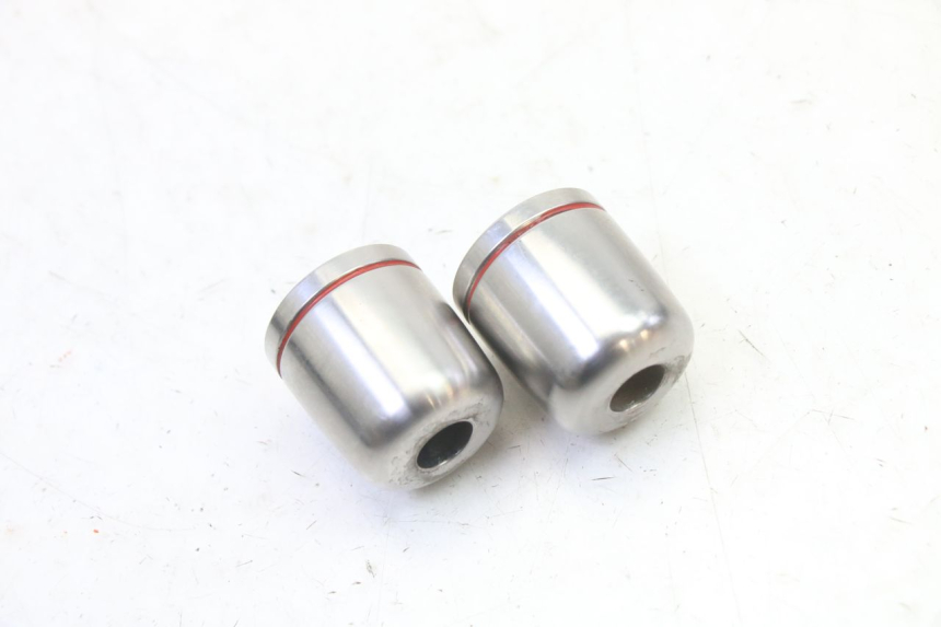photo de TAMPA DO GUIDÃO YAMAHA TDM ABS 900 (2002 - 2014) - Zoom do estado de desgaste