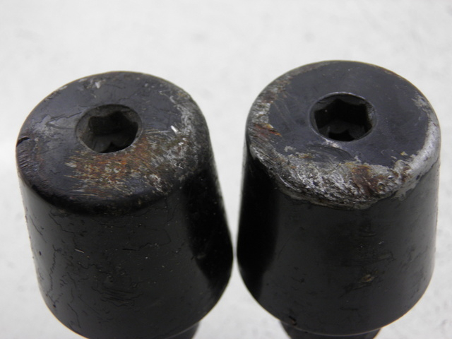 photo de Tampa de punho YAMAHA TDM 900 (2004 - 2006) - Detalhe da peça