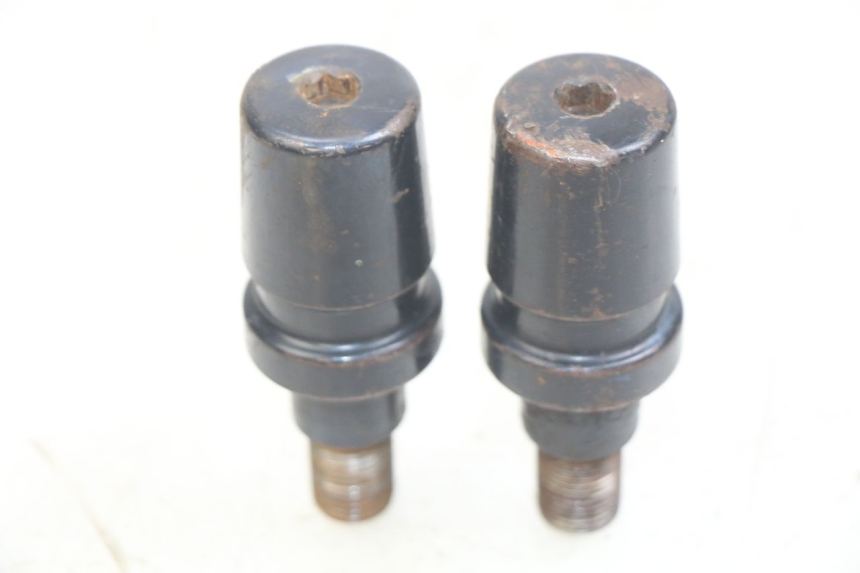 photo de TAMPA DO GUIDÃO YAMAHA YZF R THUNDERCAT 600 (1996 - 2003) - Zoom do estado de desgaste