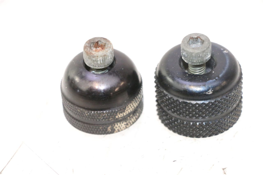 photo de Extremidade do guidão YAMAHA YZF R6 600 (2008 - 2009) - Detalhe da peça