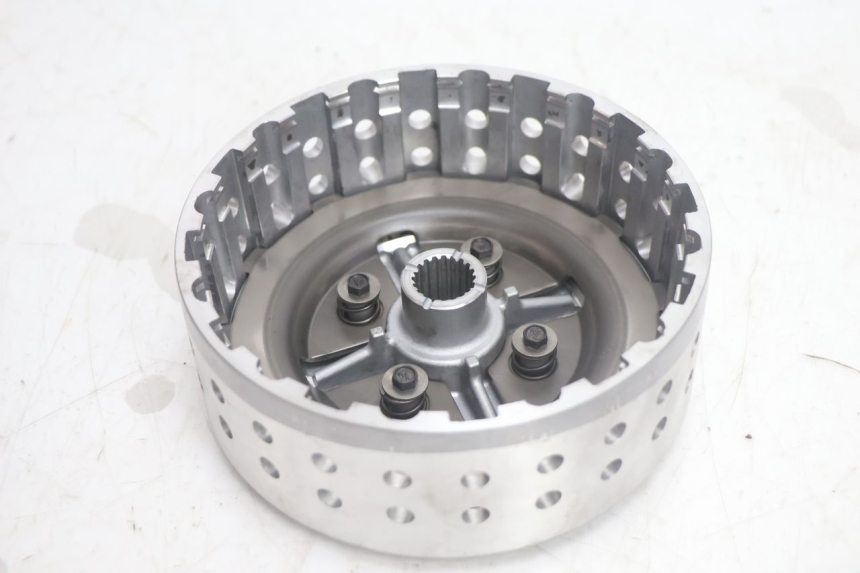 photo de EMBREAGEM SUZUKI BURGMAN EXECUTIVE ABS 650 (2006 - 2012) - Detalhe da peça