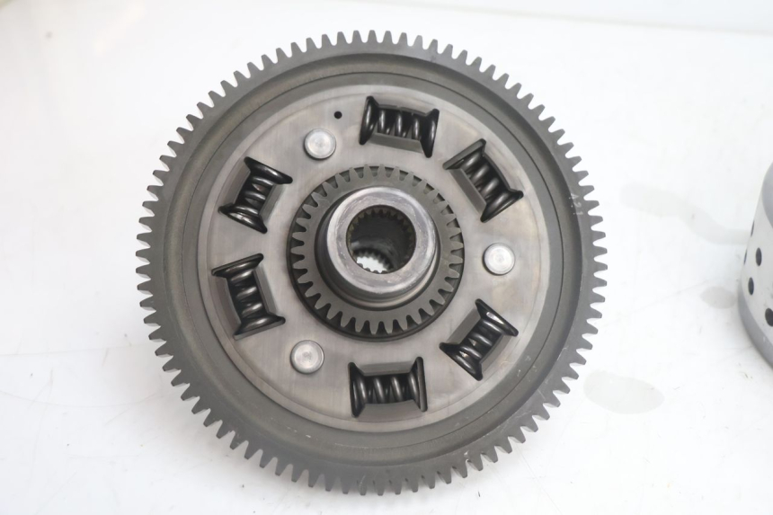 photo de EMBREAGEM SUZUKI BURGMAN EXECUTIVE ABS 650 (2006 - 2012) - Pontos de fixação