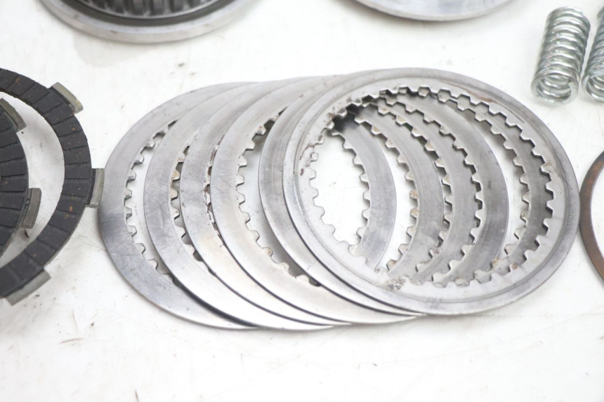 photo de EMBREAGEM HONDA CB TWO FIFTY 250 (1991 - 2002) - Zoom do estado de desgaste