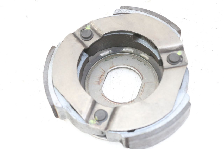 photo de EMBREAGEM PEUGEOT ELYSTAR 125 (2002 - 2007) - Zoom do estado de desgaste