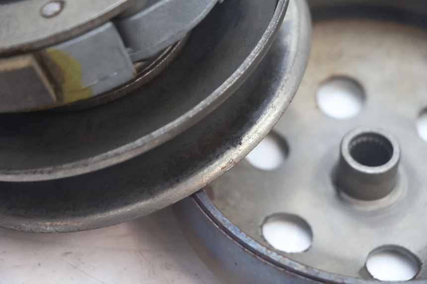 photo de EMBREAGEM JM MOTORS EVOLIS 4T 50 (2018 - 2022) - Zoom do estado de desgaste