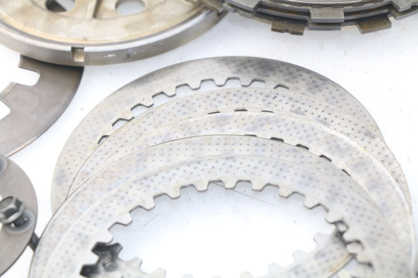 photo de EMBREAGEM YAMAHA FJR ABS 1300 (2006 - 2012) - Detalhes característicos
