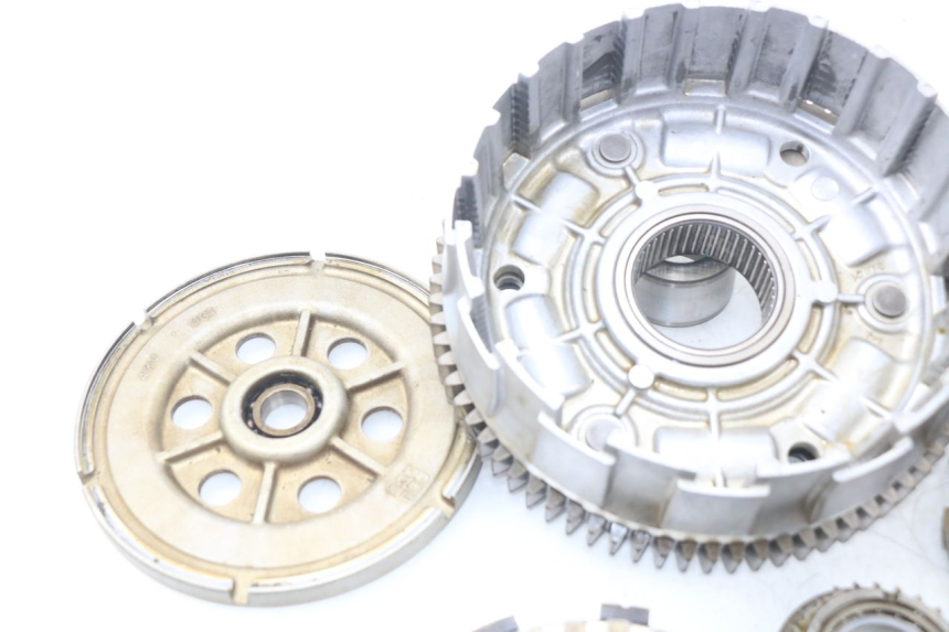 photo de EMBREAGEM YAMAHA FJR ABS 1300 (2006 - 2012) - Detalhes característicos
