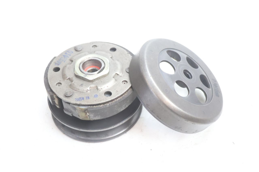 photo de EMBREAGEM KEEWAY FOCUS 50 (2006 - 2009) - Detalhe da peça