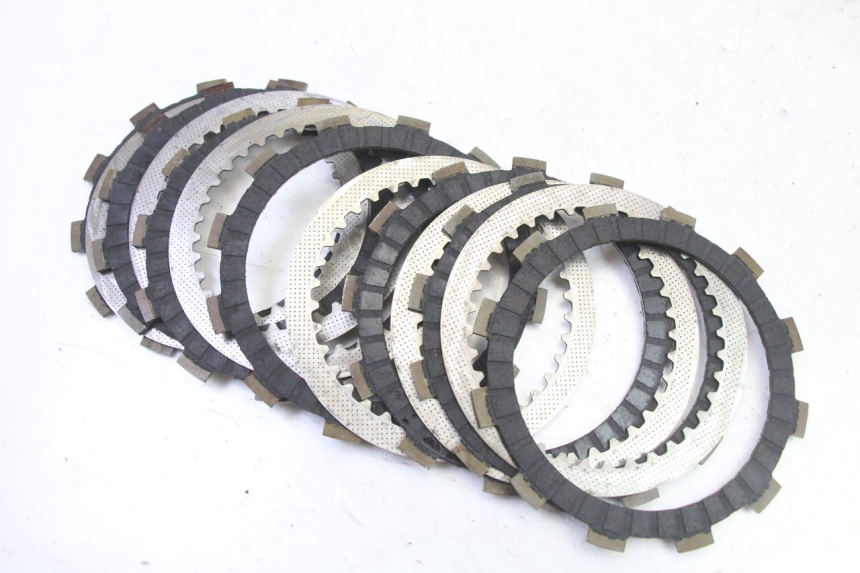 photo de EMBREAGEM SUZUKI GS GSE 500 (2001 - 2003) - Pontos de fixação