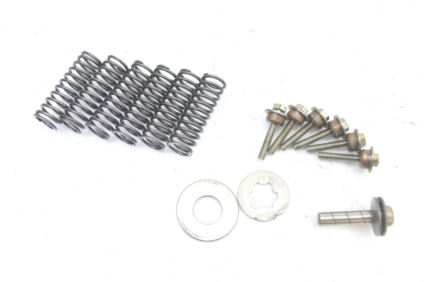 photo de EMBREAGEM SUZUKI GS GSE 500 (2001 - 2003) - Estado da superfície