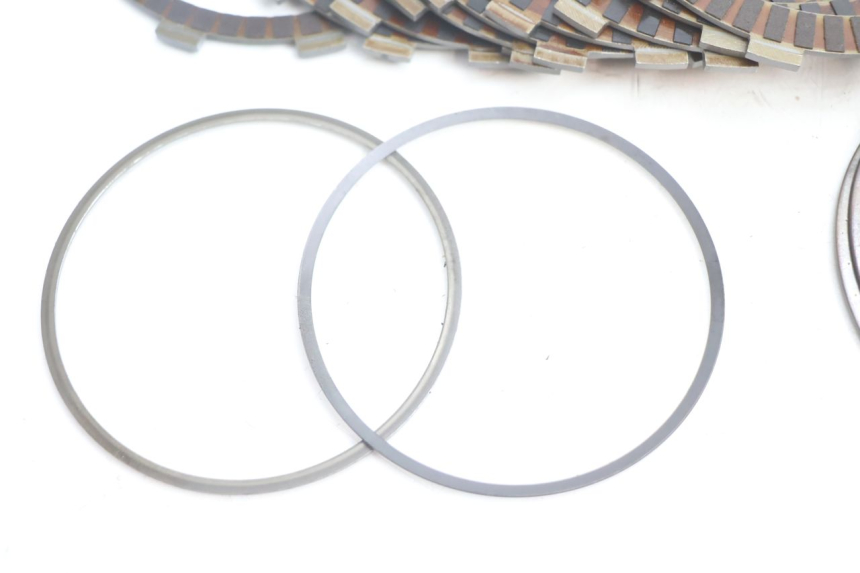 photo de EMBREAGEM SUZUKI GSF N BANDIT 1200 (2001 - 2005) - Detalhes característicos