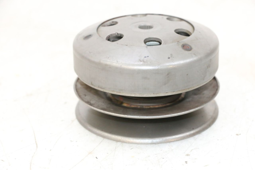 photo de EMBREAGEM PEUGEOT KISBEE 2T 50 (2010 - 2017) - Detalhe da peça