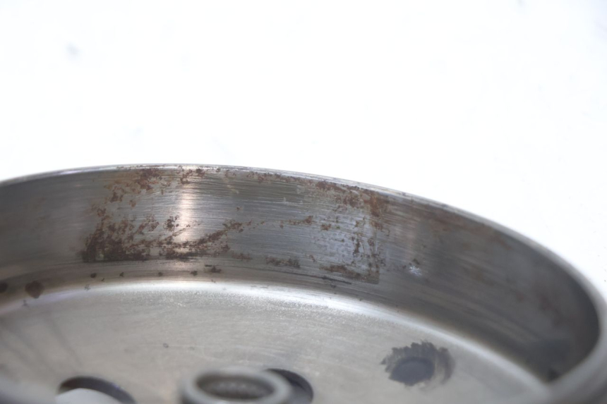 photo de EMBREAGEM PEUGEOT KISBEE 2T 50 (2010 - 2017) - Zoom do estado de desgaste