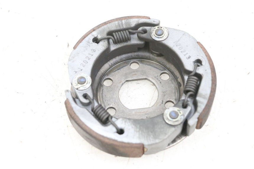 photo de EMBREAGEM PEUGEOT KISBEE 4T 50 (2010 - 2017) - Vista geral