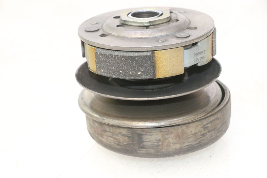 photo de EMBREAGEM PEUGEOT KISBEE 4T 50 (2023 - 2026) - Pontos de fixação