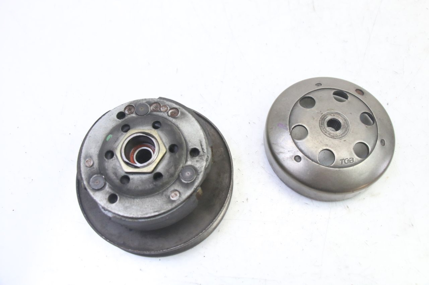 photo de EMBREAGEM PIAGGIO LIBERTY 4T 50 (2009 - 2015) - Ampliação técnica
