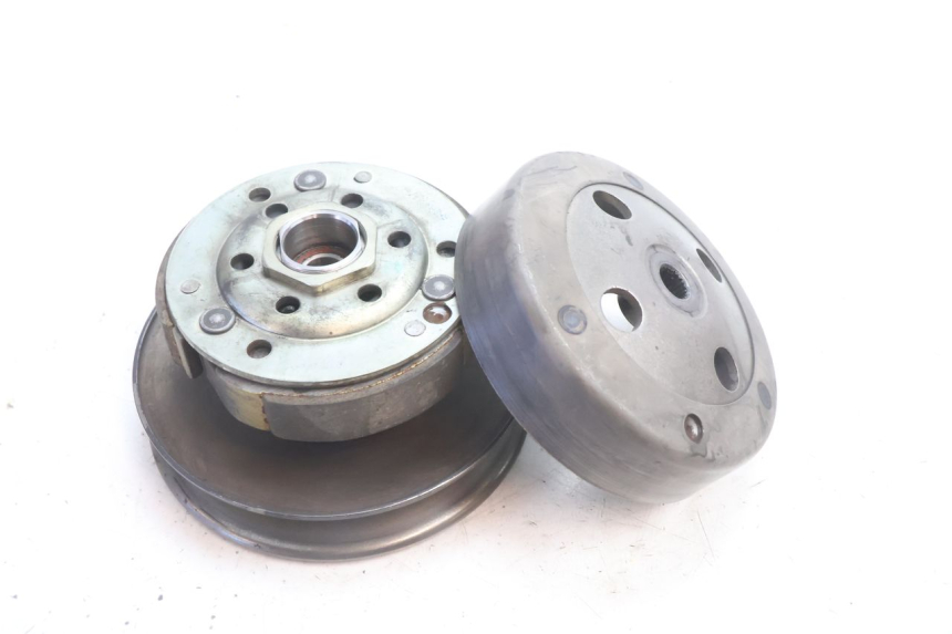 photo de EMBREAGEM PIAGGIO LIBERTY IGET 4T 50 (2021 - 2025) - Detalhe da peça