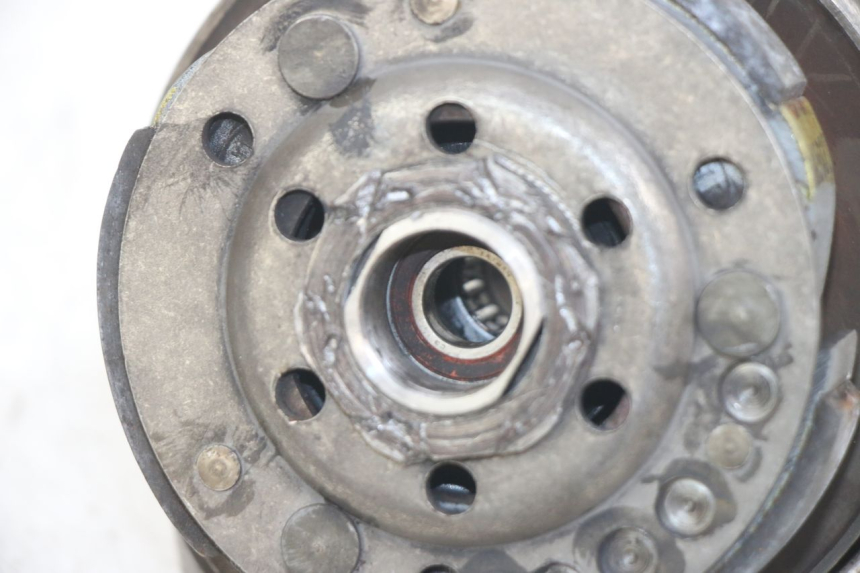 photo de EMBREAGEM PEUGEOT LUDIX 50 (2005 - 2007) - Pontos de fixação