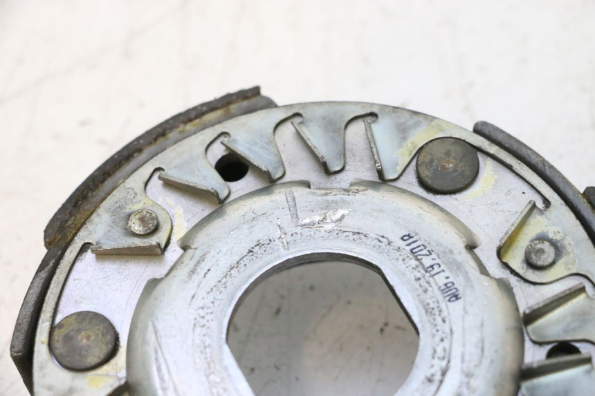 photo de EMBREAGEM PIAGGIO MP3 RL 250 (2006 - 2010) - Detalhe da peça