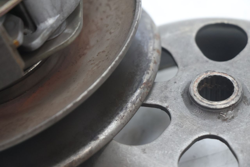 photo de EMBREAGEM PIAGGIO MP3 125 (2006 - 2014) - Pontos de fixação