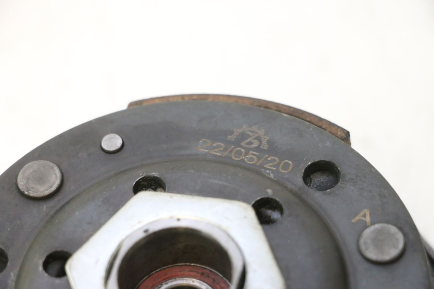 photo de EMBREAGEM JM MOTORS OLDIES 4T 50 (2010 - 2020) - Outro ângulo de visão