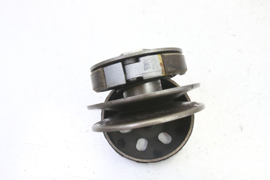 photo de EMBREAGEM SYM ORBIT 2 4T 50 (2008 - 2017) - Outro ângulo de visão