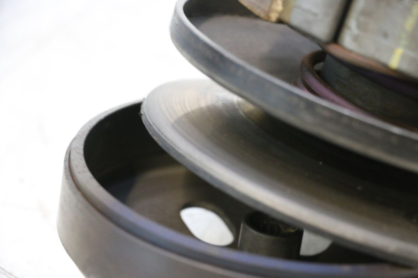 photo de EMBREAGEM HONDA PCX (JF57/JF64) 125 (2014 - 2018) - Outro ângulo de visão