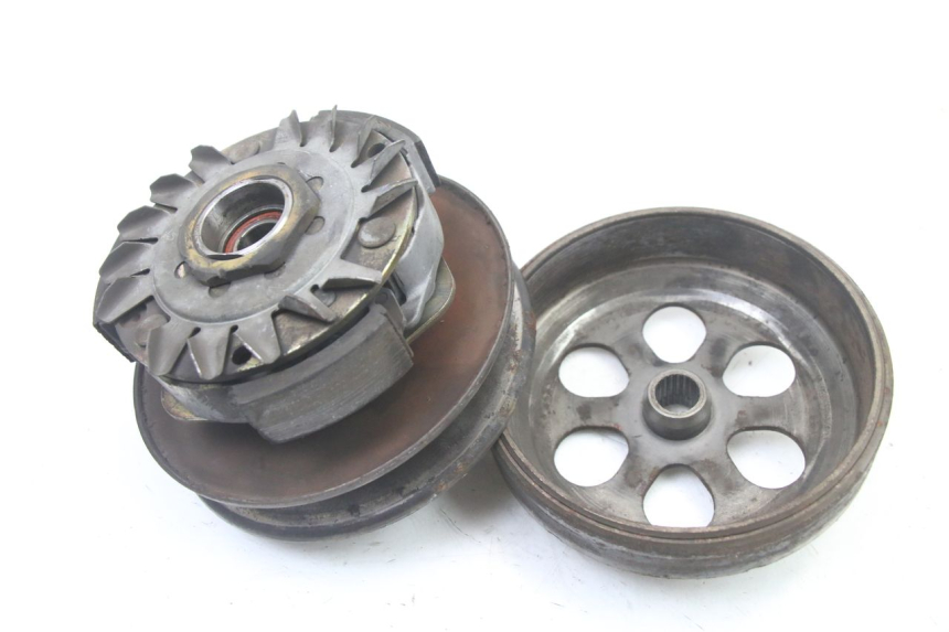 photo de EMBREAGEM PIAGGIO VESPA GRANTURISMO 125 (2003 - 2007) - Detalhe da peça