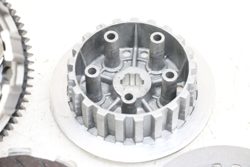 photo de EMBREAGEM APRILIA RS 50 (2006 - 2010) - Vista de perto