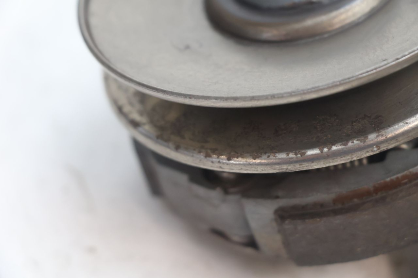 photo de EMBREAGEM KEEWAY RY6 2T 50 (2011 - 2019) - Pontos de fixação
