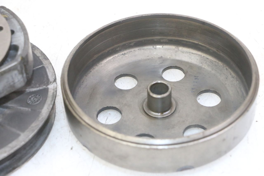 photo de EMBREAGEM PEUGEOT SATELIS COMPRESSOR K15 125 (2006 - 2009) - Outro ângulo de visão