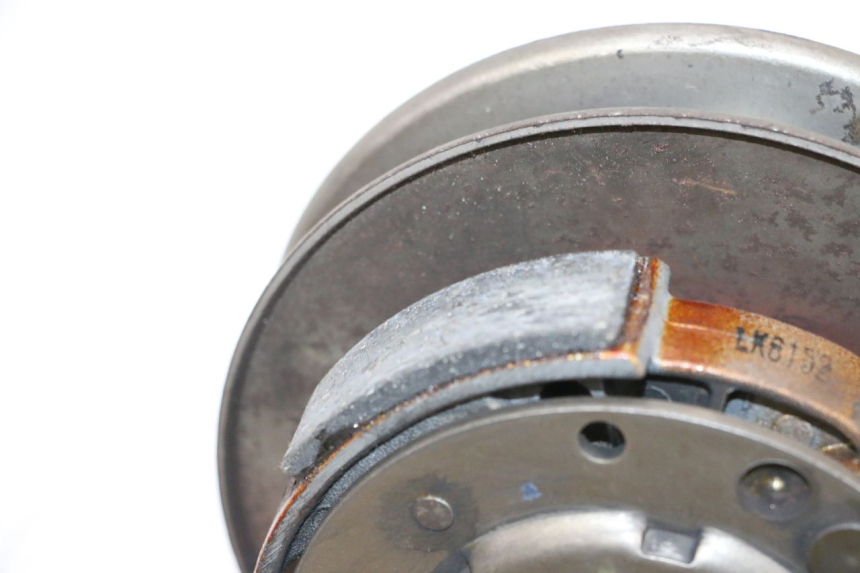 photo de EMBREAGEM PEUGEOT SATELIS 125 (2013 - 2018) - Detalhes característicos