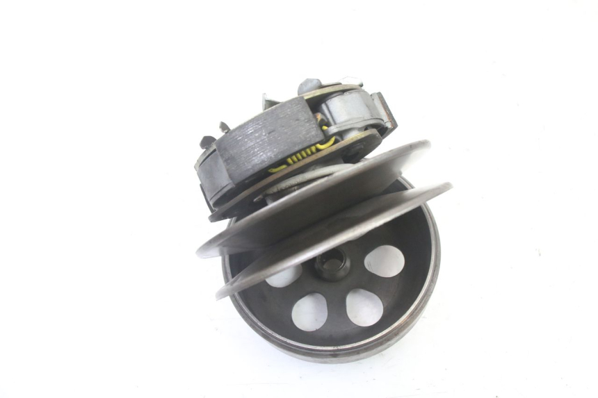 photo de EMBREAGEM APRILIA SCARABEO GT TOURING 125 (1999 - 2005) - Outro ângulo de visão