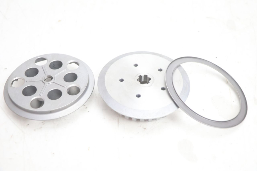 photo de EMBREAGEM SUZUKI SMX SUPERMOTARD 50 (1996 - 2001) - Pontos de fixação