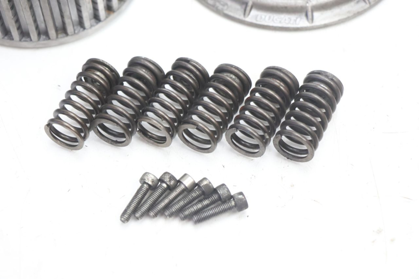 photo de EMBREAGEM DUCATI SS IE DS CARENEE 1000 (2002 - 2006) - Pontos de fixação