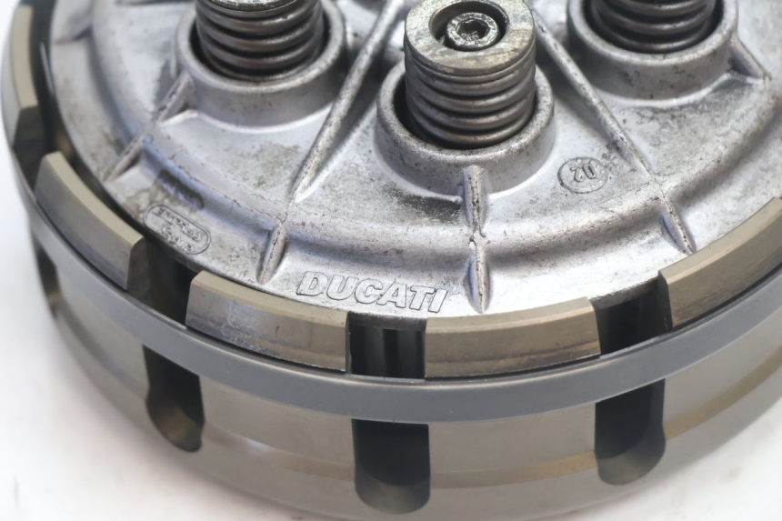 photo de EMBREAGEM DUCATI SS IE DS CARENEE 1000 (2002 - 2006) - Marcações e referências