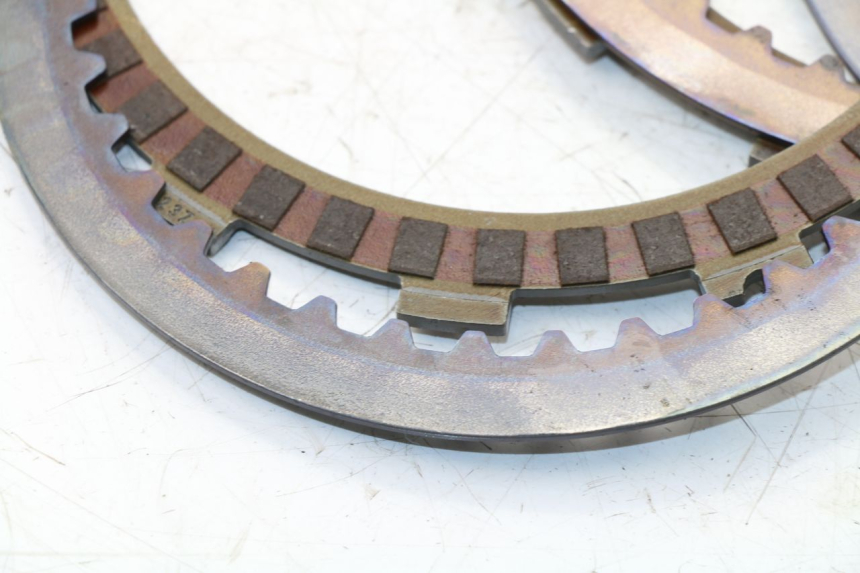 photo de EMBREAGEM SUZUKI SFV GLADIUS 650 (2009 - 2015) - Pontos de fixação