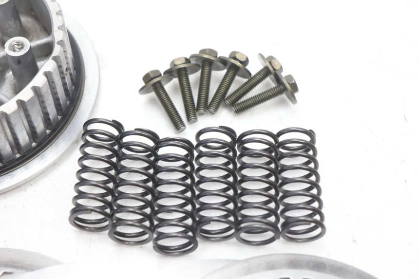 photo de EMBREAGEM SUZUKI SV S 650 (2003 - 2009) - Peça verificada