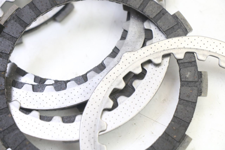 photo de EMBREAGEM YAMAHA TDR DELTABOX 125 (1997 - 2003) - Detalhes característicos