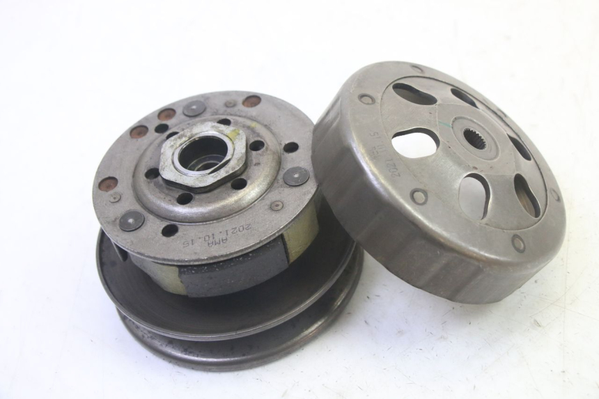 photo de EMBREAGEM PEUGEOT TWEET PRO EFI 4T 50 (2021 - 2022) - Detalhe da peça