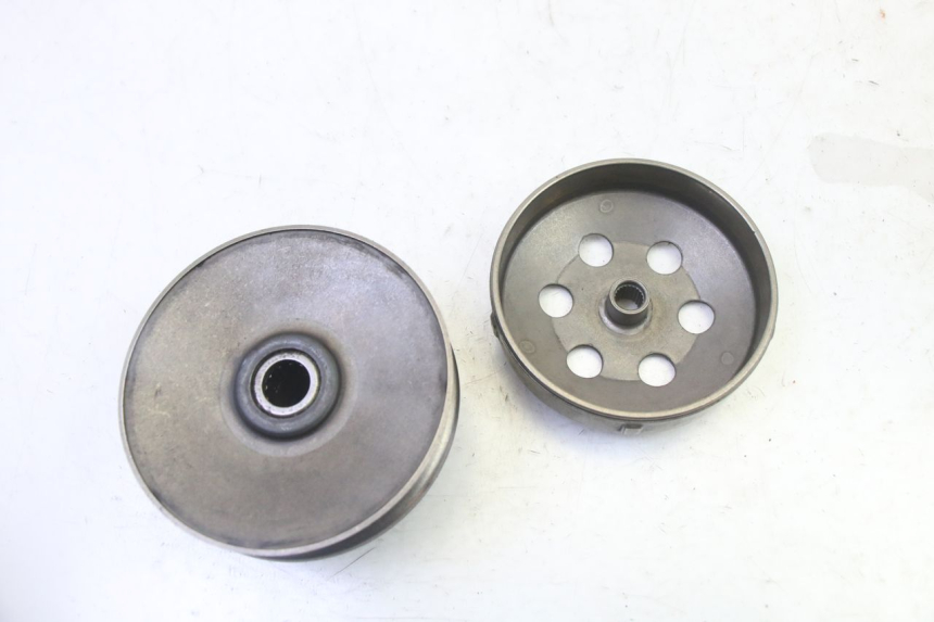 photo de EMBREAGEM GTS VICI 4T 50 (2020 - 2025) - Pontos de fixação