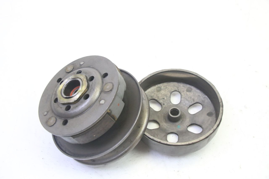 photo de EMBREAGEM PEUGEOT VIVACITY NEW 4T 50 (2008 - 2017) - Detalhe da peça