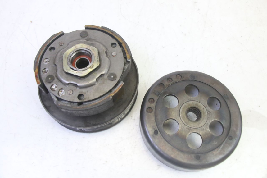 photo de EMBREAGEM YAMAHA XMAX X-MAX 125 (2006 - 2009) - Detalhe da peça
