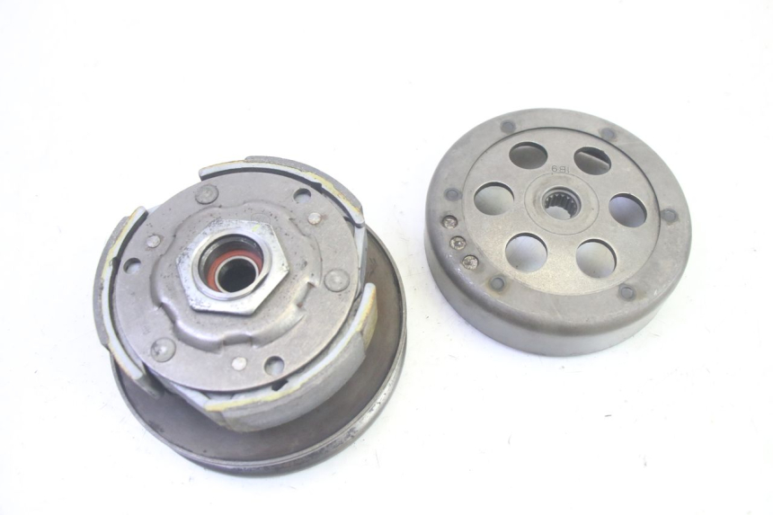 photo de EMBREAGEM YAMAHA XMAX X-MAX 125 (2006 - 2009) - Ampliação técnica