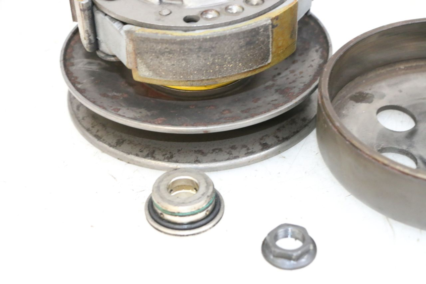 photo de EMBREAGEM YAMAHA X-MAX XMAX 125 (2010 - 2013) - Pontos de fixação