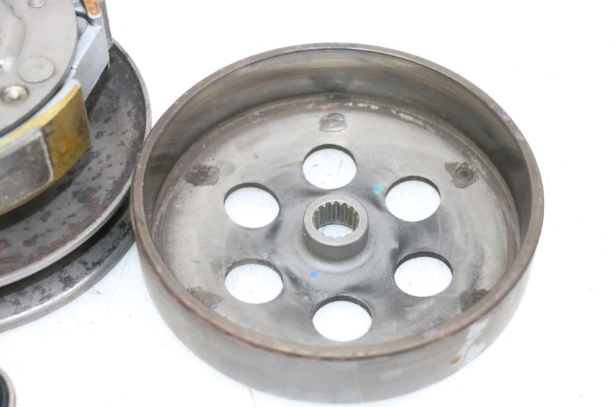 photo de EMBREAGEM YAMAHA X-MAX XMAX 125 (2010 - 2013) - Estado da superfície