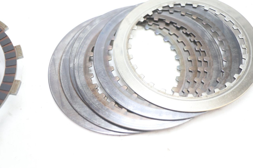 photo de EMBREAGEM HONDA XRV AFRICA TWIN 750 (1990 - 1992) - Detalhes característicos